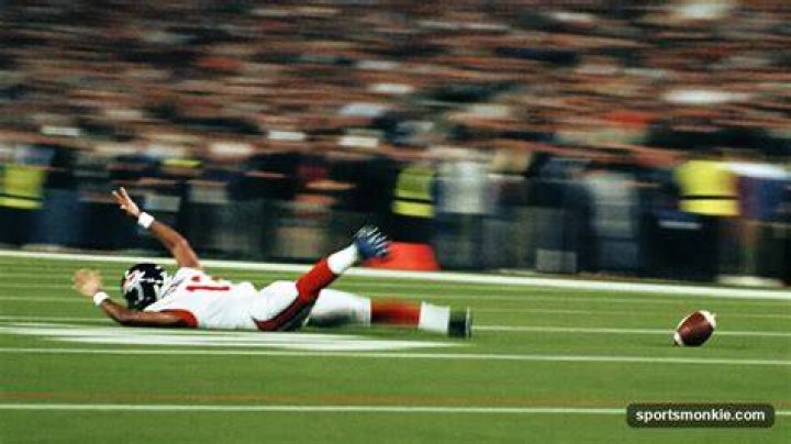 Amobi Okoye Entered the NFL at Age 19, Then 'Pretty Much Died'