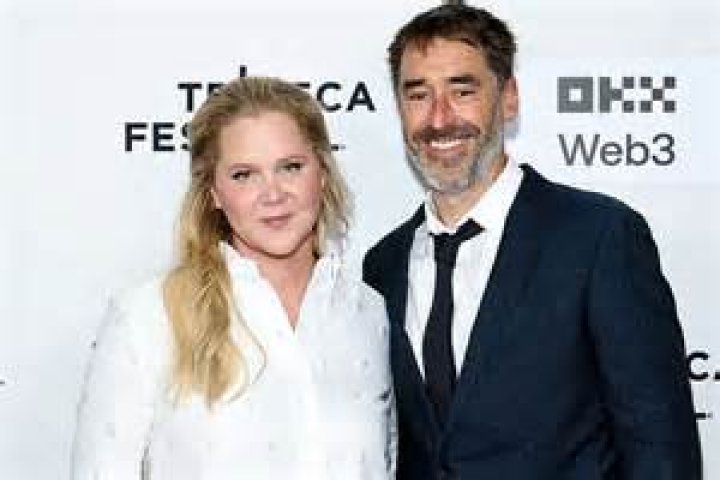 Amy Schumer family in detail husband, son, parents, siblings Familytron