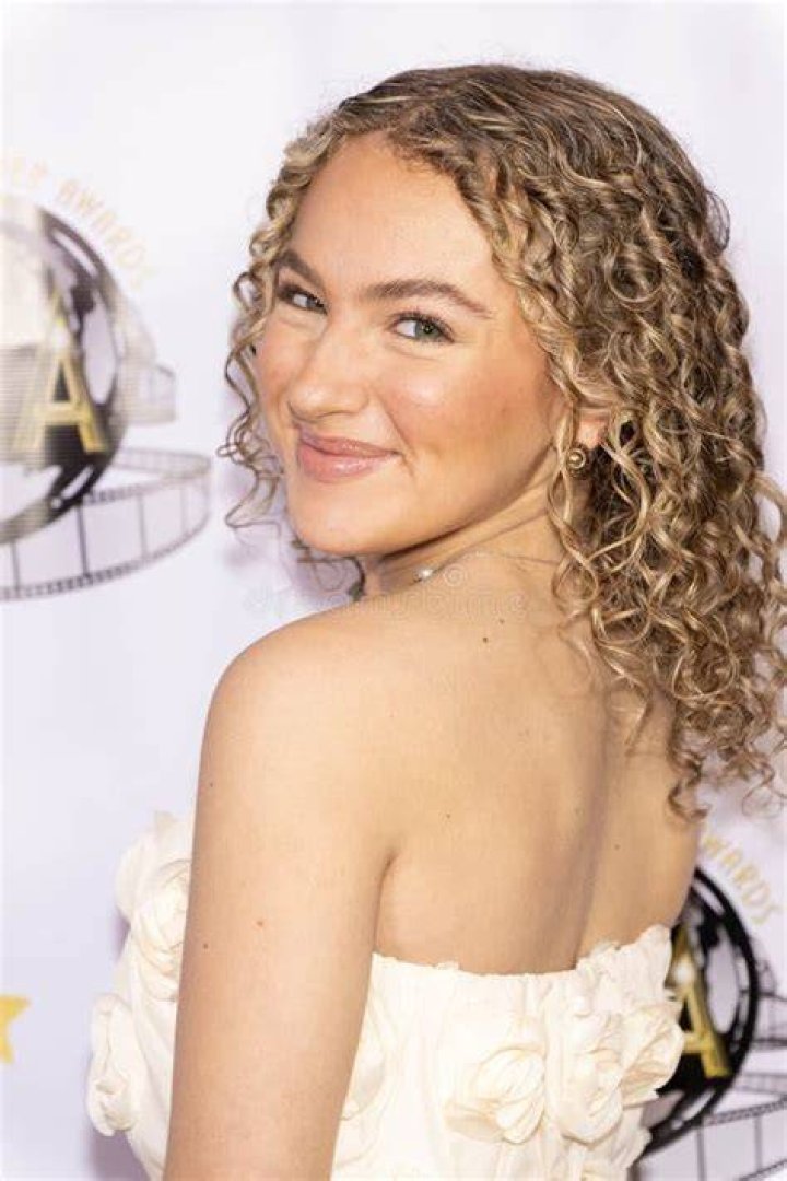 An image of actress Violet McGraw Movies and TV Shows