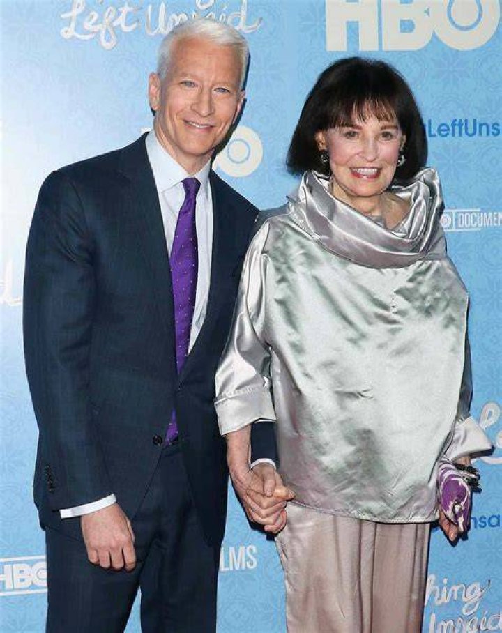 Anderson Cooper Says Mom Gloria Vanderbilt Offered to Carry Baby at 85