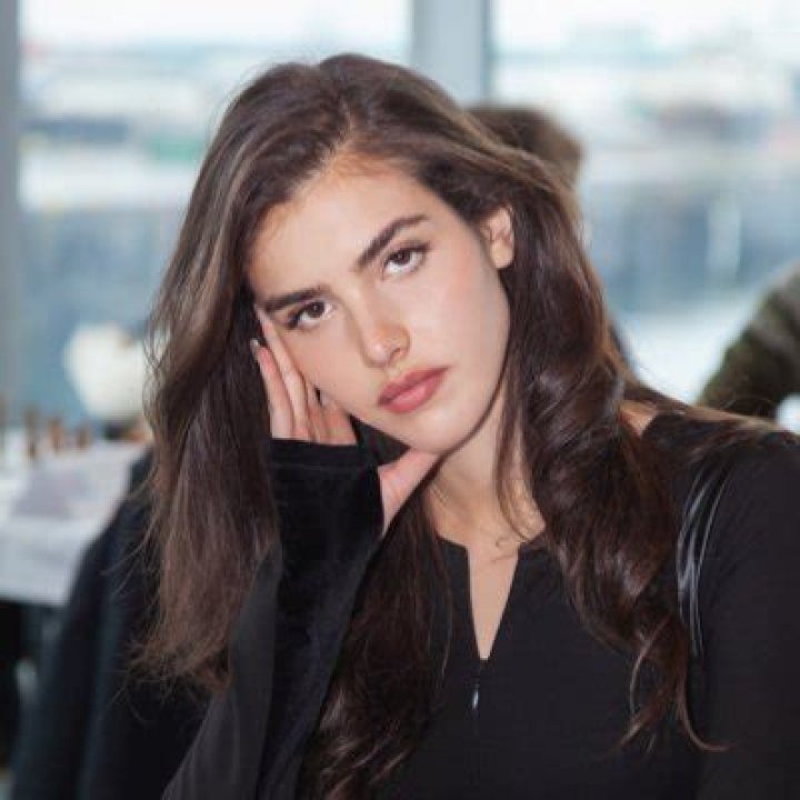 Andrea Botez Age, Wiki, Siblings, Height, Profession, School
