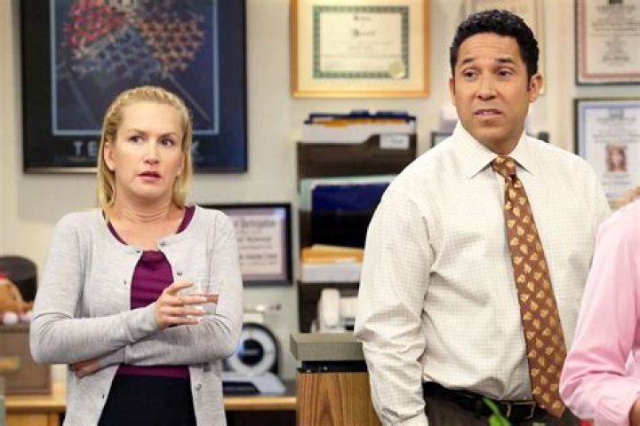 Angela Kinsey Heads To Season 3 Of 'New Girl' HuffPost