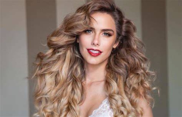 Angela Ponce Bio, Family, Career, Boyfriend, Net Worth, Measurements