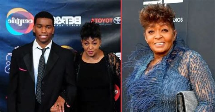 Anita Baker and sons Pregnant Celebrities, Black Celebrities, Favorite