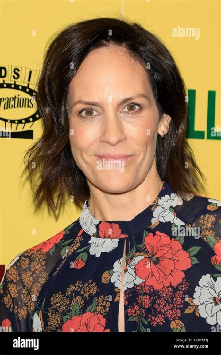 Annabeth Gish photo 21 of 28 pics, wallpaper photo 554966 ThePlace2