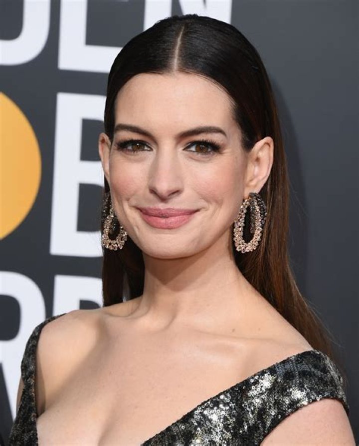 Anne Hathaway's Trainer On Calorie Deficits, Emotional Health + Her