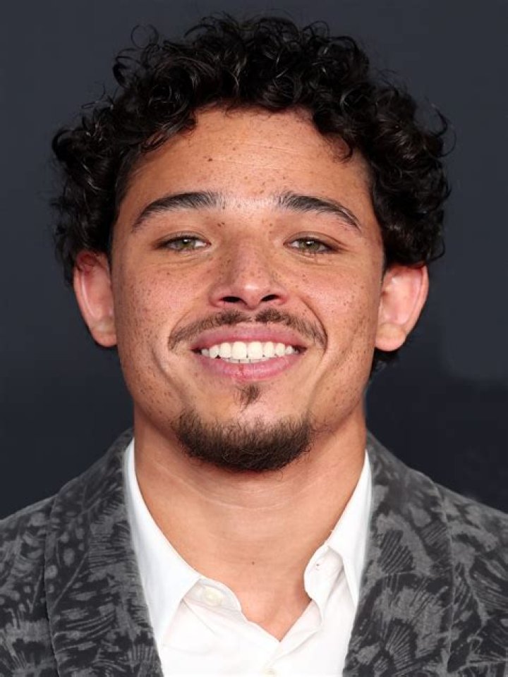 Anthony Ramos (Actor) Height, Weight, Age, Girlfriend, Facts, Biography ·