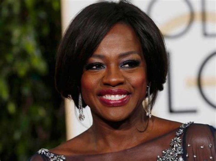 Aos 50 anos, Viola Davis e o marido renovam os votos de casamento