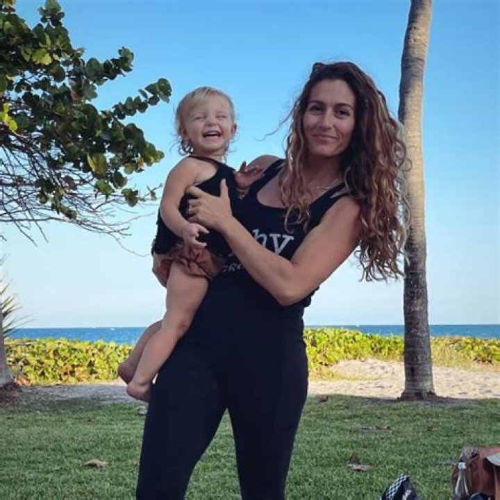 April Dubois Age, Son, Exhusband, Net Worth