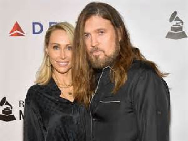 Are Billy Ray Cyrus and Firerose Dating? Relationship Status