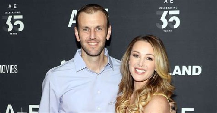Are Flo and Jamie married in real life? Celebrity.fm 1 Official