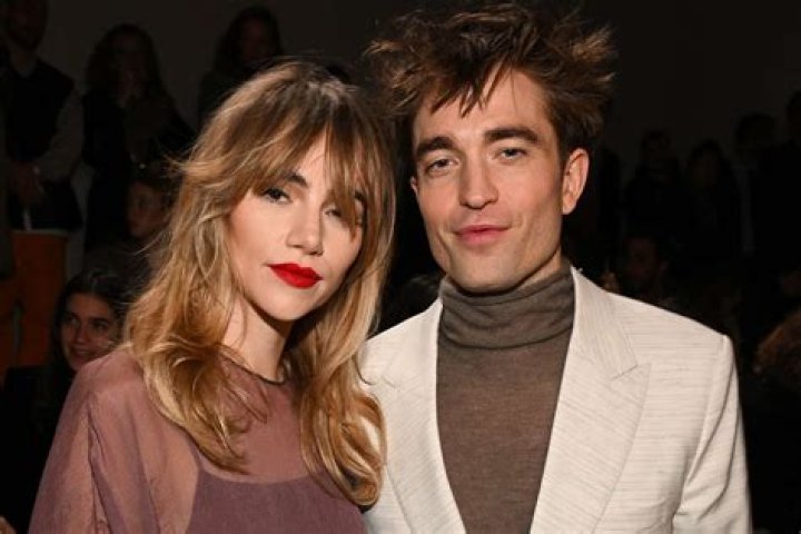 Are Robert Pattinson and Suki Waterhouse Still Together? SparkChronicles