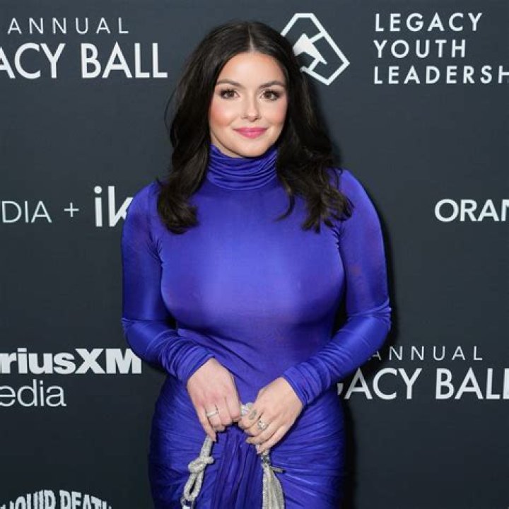 Ariel Winter Is ‘Single AF’ Amid Sterling Beaumon Dating Rumors