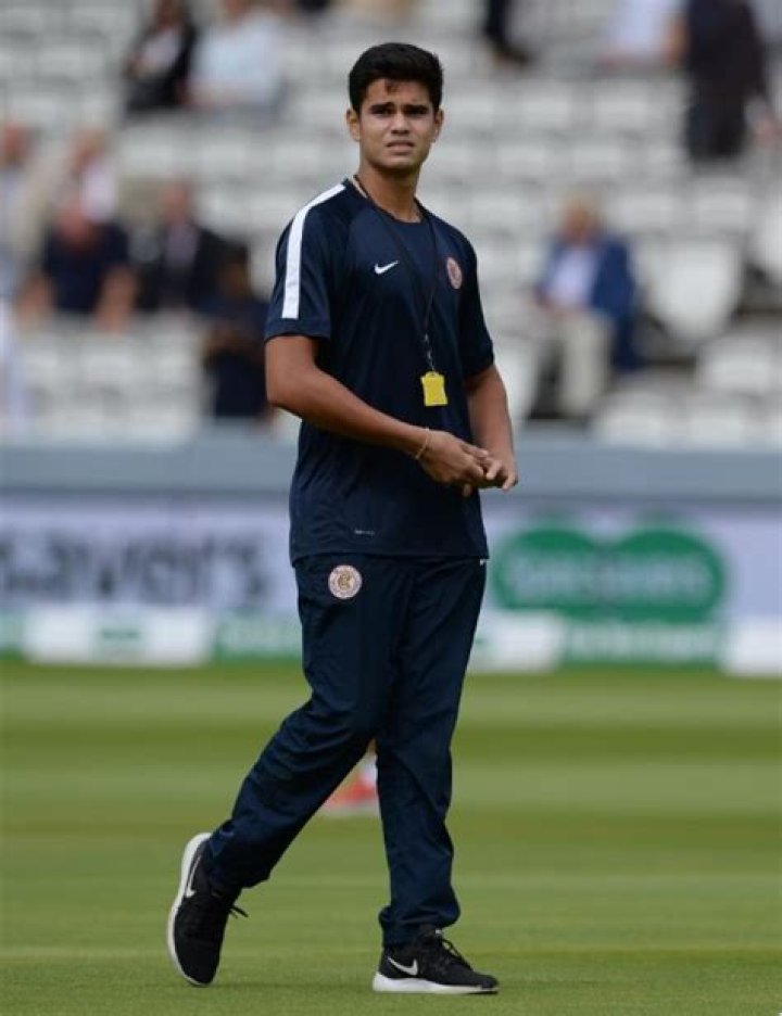 Arjun Tendulkar Wiki, Age, Biography, Family, Career, and HD Photos