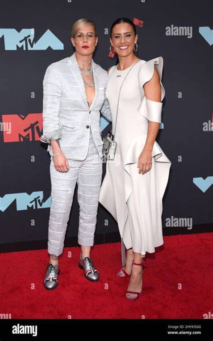 Ashlyn Harris and Ali Krieger kiss after being pronounced married