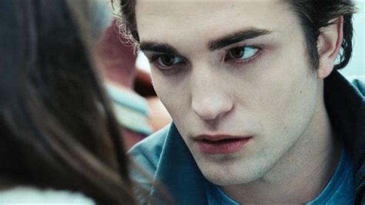 ATTENTION!! ROBERT PATTINSON. ARRESTED!? Twilight Series Fanpop