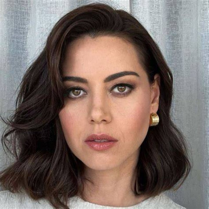 Aubrey Plaza Aubrey plaza, Pretty celebrities, Beautiful celebrities