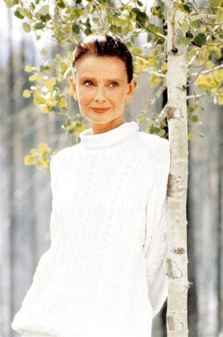 Audrey Hepburn Last Film 18 Beautiful Photos Of Audrey Hepburn In Her