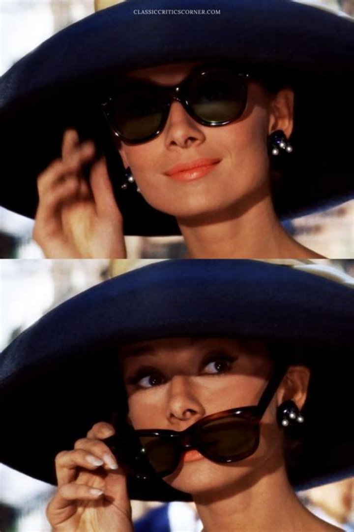 Audrey Hepburn's body measurements, height, weight, age.