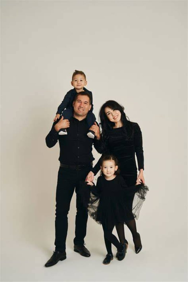 Aur&eacute;lien Tchouam&eacute;ni family, wife, children, parents, siblings