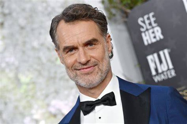 Australian actor Murray Bartlett on THAT 'shocking' sex scene in comedy