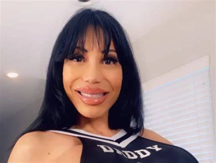 Ava Devine Net Worth 2024 Wiki, Married, Family, Wedding, Salary, Siblings