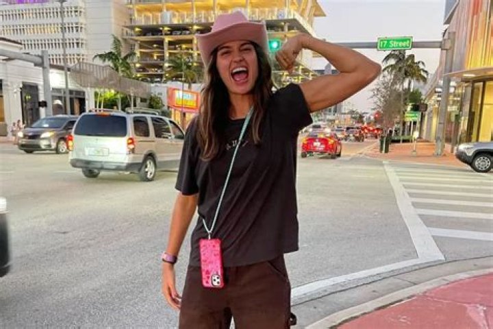 Avery Cyrus Bio, Age, Height, Facts worldtop2