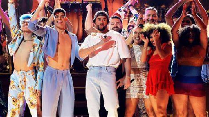 Bad Bunny Opens the 2023 Grammys With 'Despu&eacute;s de la Playa' (VIDEO)