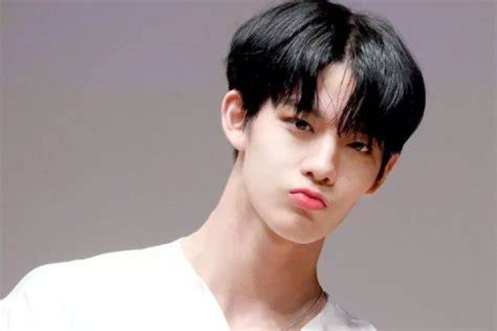 Bae Jinyoung