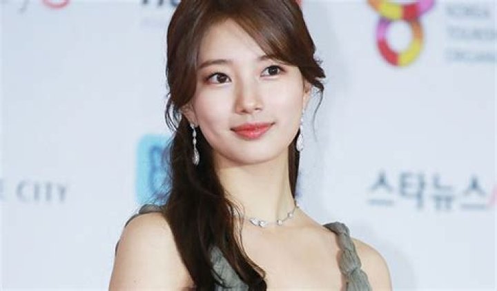 Bae Suzy (South Korean Actress) Wiki, Age, Height, Husband & More