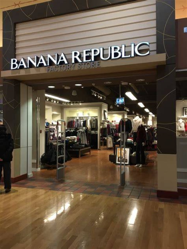 Banana Republic Factory Store 261055 Crossiron Blvd, Rocky View