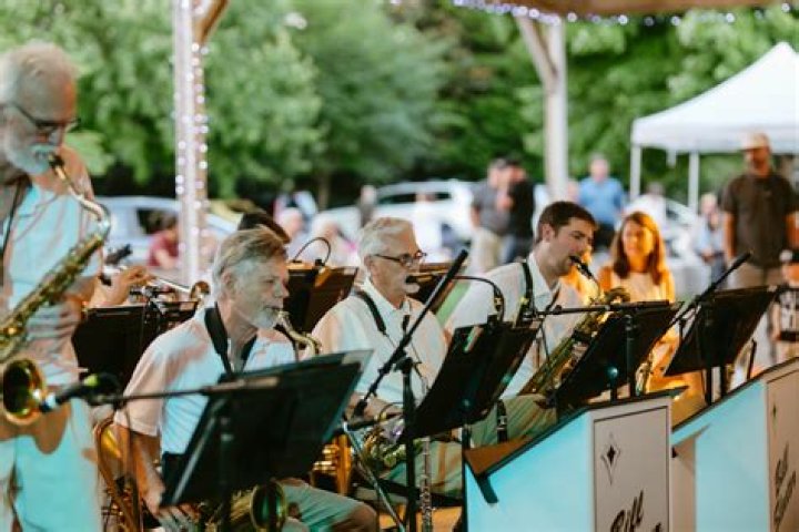 Band Dance