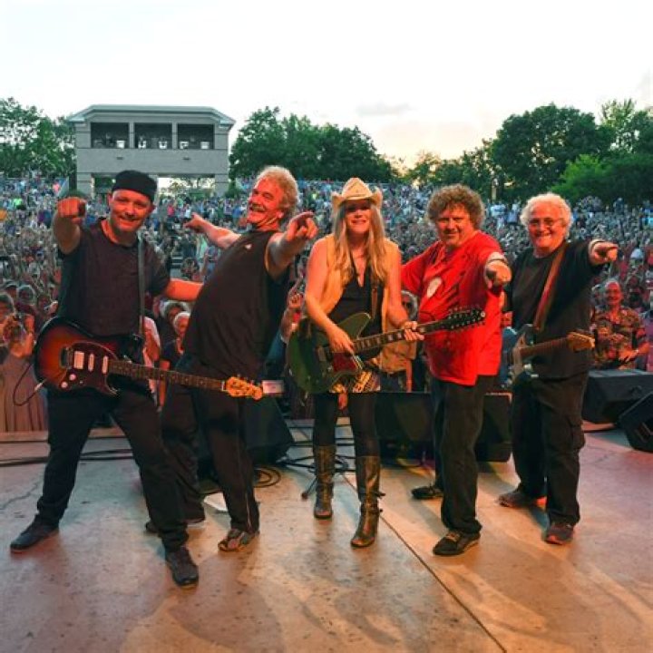 Bandsintown Entradas para ver a Maddy Smith en The Stand (Outside