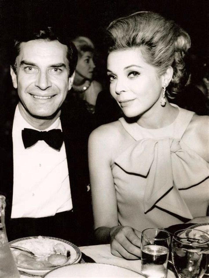Barbara Bain Celebrity style inspiration, Celebrity hairstyles, Glamour