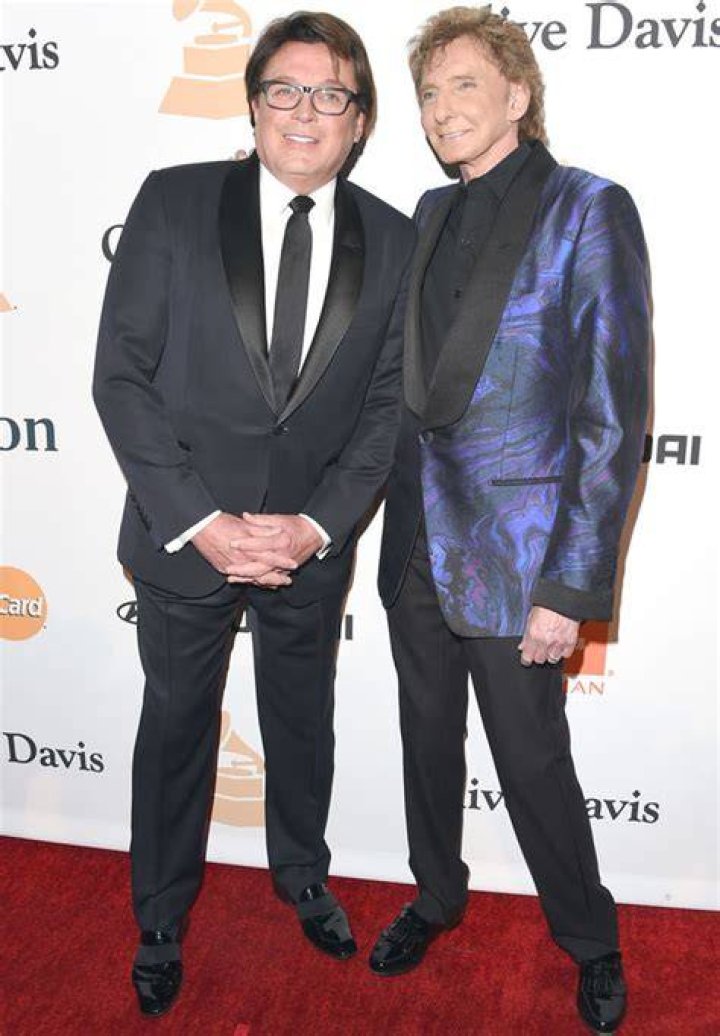 Barry Manilow seen with husband Garry Kief in rare outing after