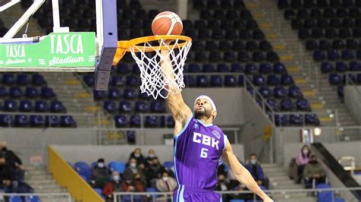 Basketball player Oscar Cabrera dies of heart attack Breaking News in