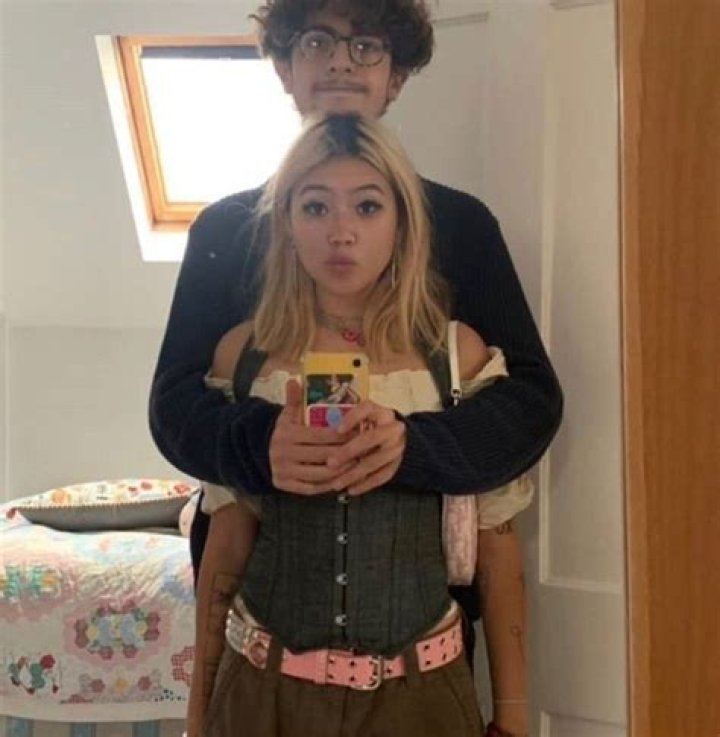 beabadoobee Google Search Cute couples, Cute relationship goals