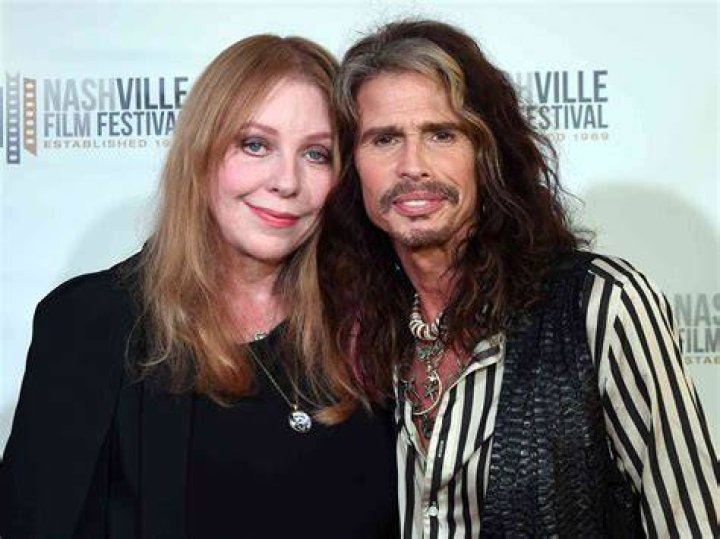 Bebe Buell Known people famous people news and biographies