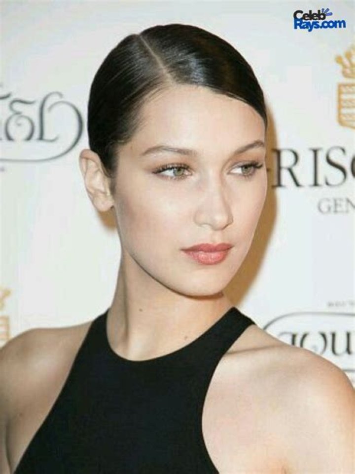 Bella Hadid Bio Wiki Age Net Worth Height Boyfriend The Weeknd Ig