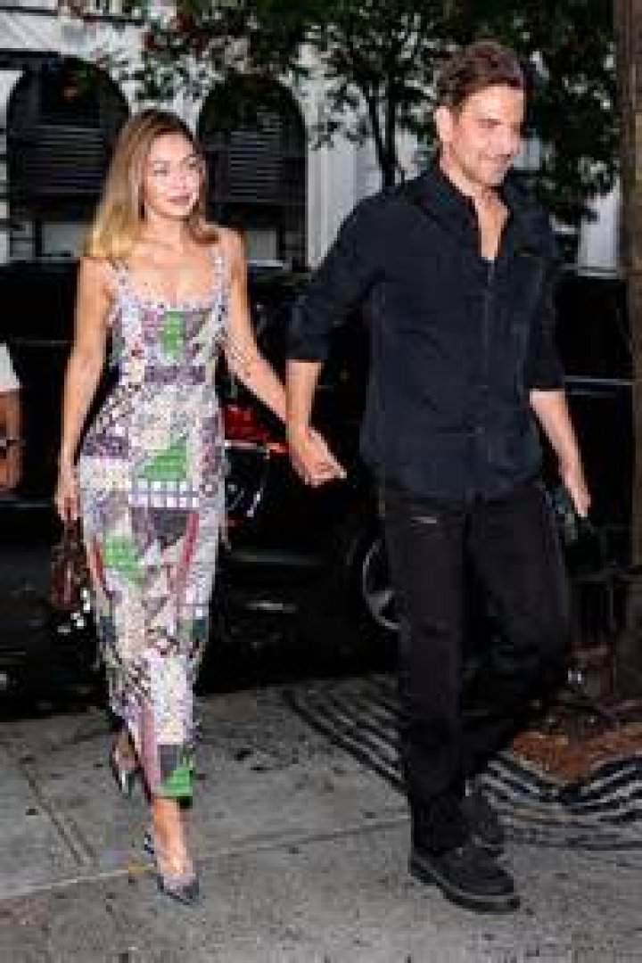Bella Hadid with new boyfriend Adan Banuelos Bella Hadid with new boyfriend Adan Banuelos