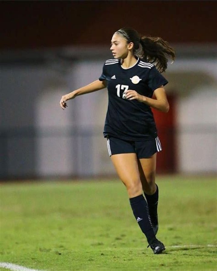 Bella Ramirez Soccer Player Age, Photos, Biography, Relationship