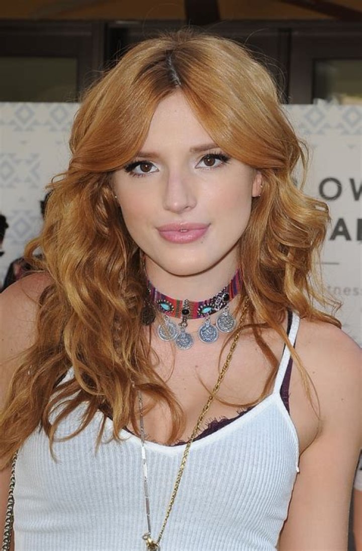 Bella Thorne Pics