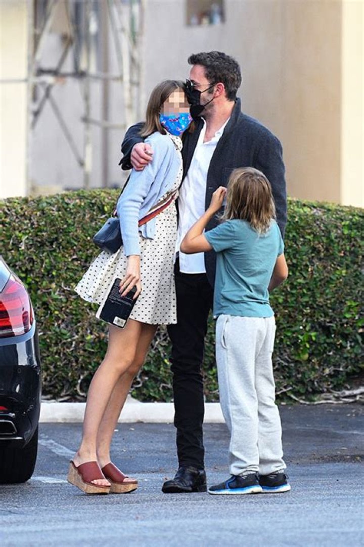 Ben Affleck Gives Daughter Violet, 15, A Sweet Kiss & Teaches Her How