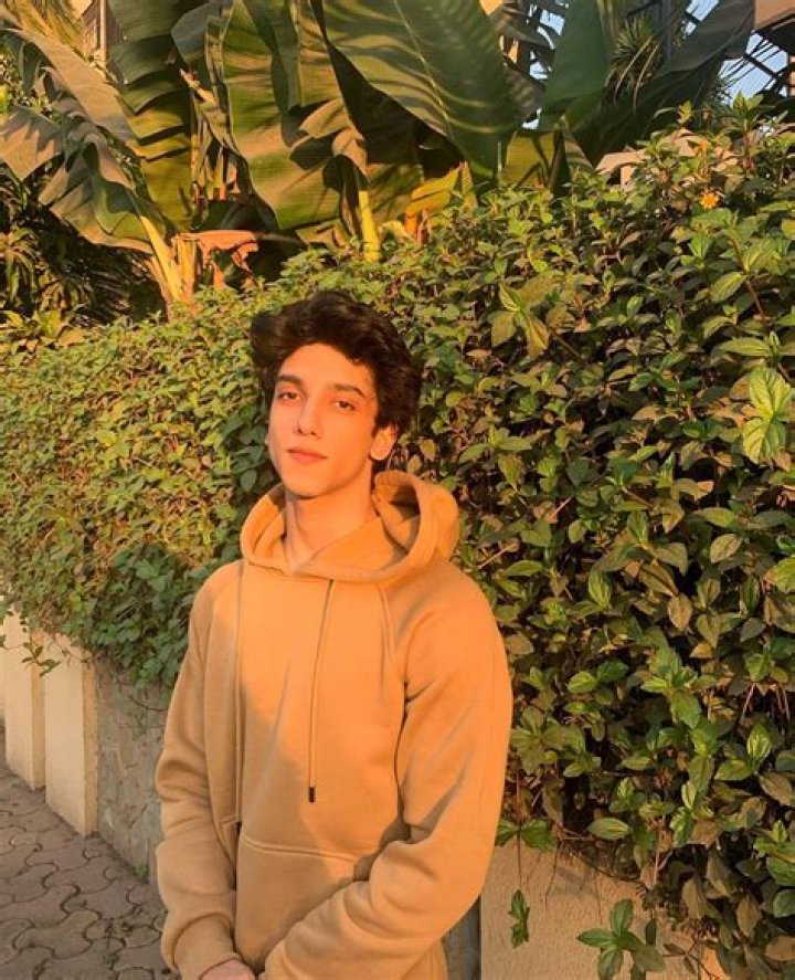 Ben Morris (Youtuber) Wiki, Bio, Age, Height, Weight, Dating
