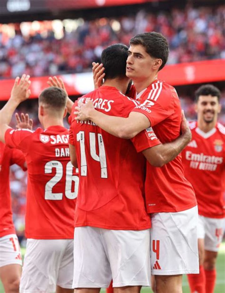 Benfica 33 Rangers Nunez levels it late as Gerrard's men squander two