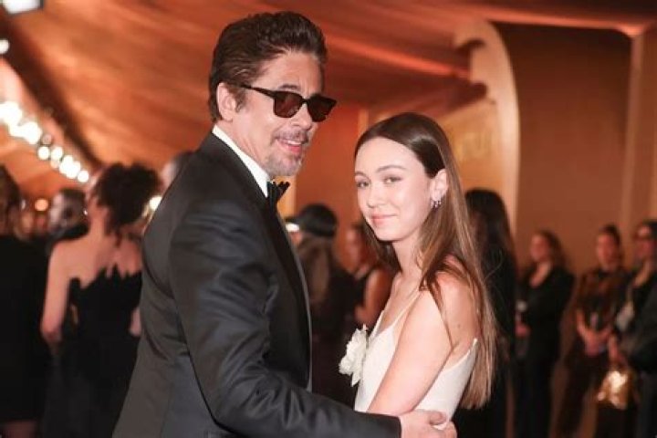 Benicio del Toro & Delilah from The Big Picture Today's Hot Photos E