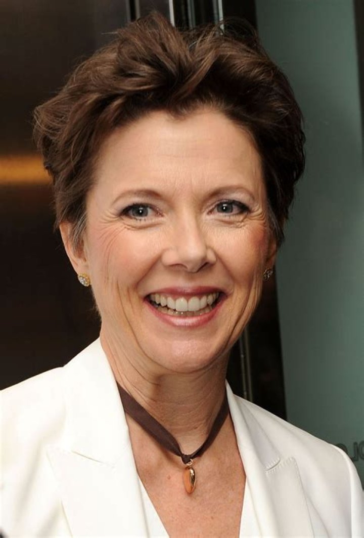 Bening Net Worth, Height, Wiki, Age, Bio bening