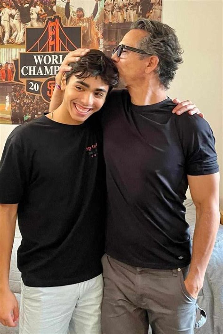 Benjamin Bratt Kids imgtootles