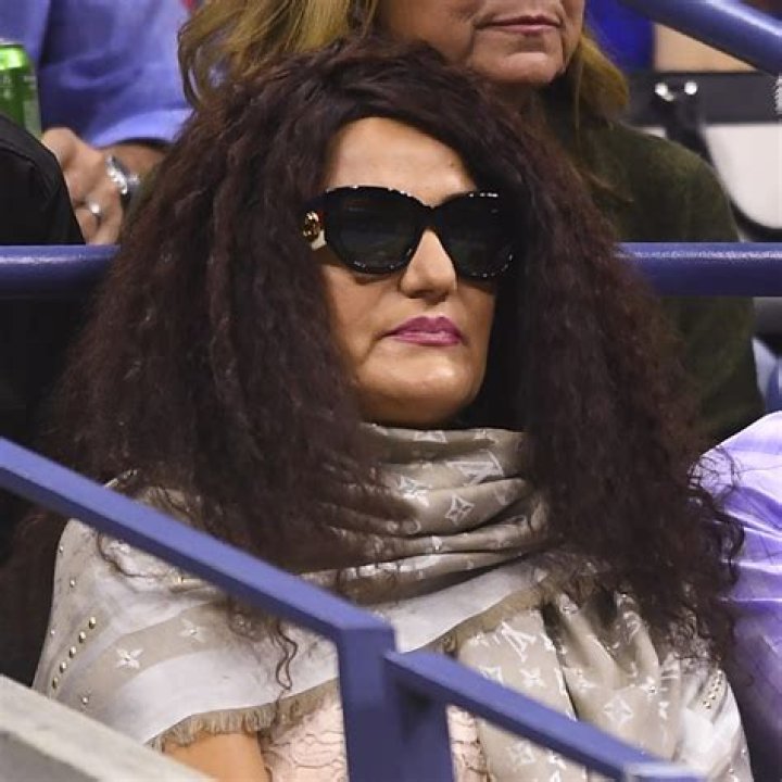 Bianca Andreescu Mom Defended By Fans After Chrissy Tiegen's Tweet