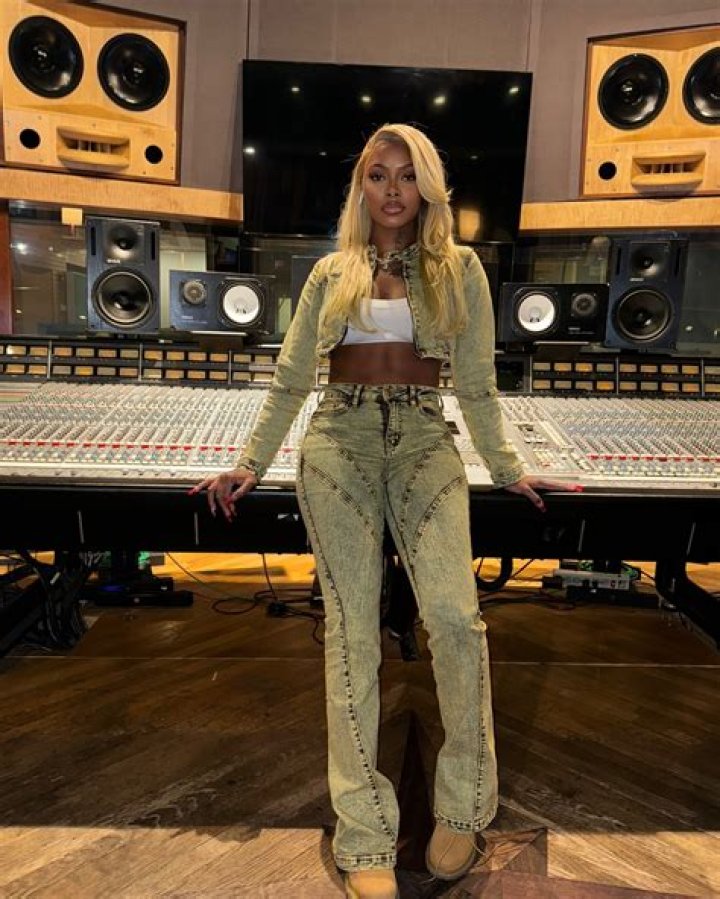 Big Boss Vette on Instagram &ldquo;My presence got these made up b* shook 🗣